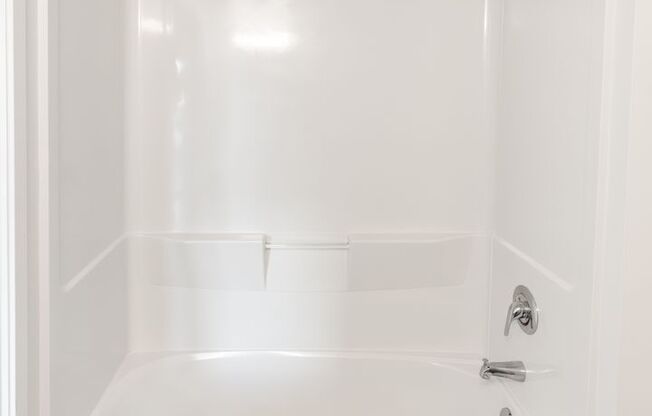 Studio, 1 bath, 305 sqft, $1,325, Unit 607