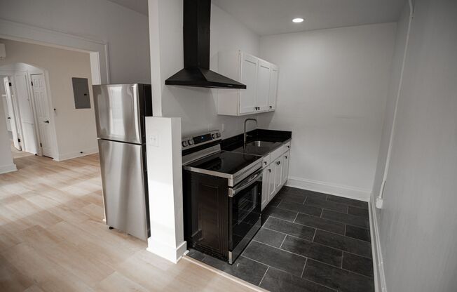 1 bed, 1 bath, 600 sqft, $899, Unit Unit 413