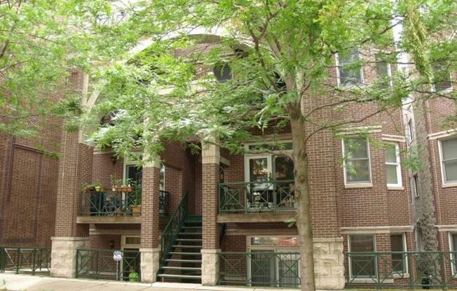 2 beds, 2 baths, $2,800, Unit 3N