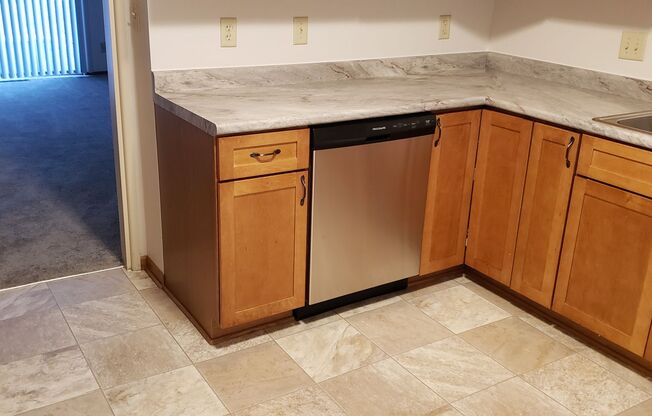 3 BEDROOOM/1.5 BATH TOWNHOUSE