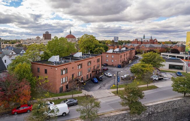 2 beds, 1 bath, 674 sqft, $1,250, Unit GH-04