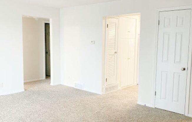 2 beds, 2 baths, 1,000 sqft, $1,045, Unit 62