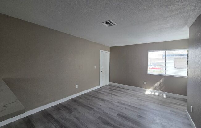 2 beds, 2 baths, 875 sqft, $1,395, Unit 9