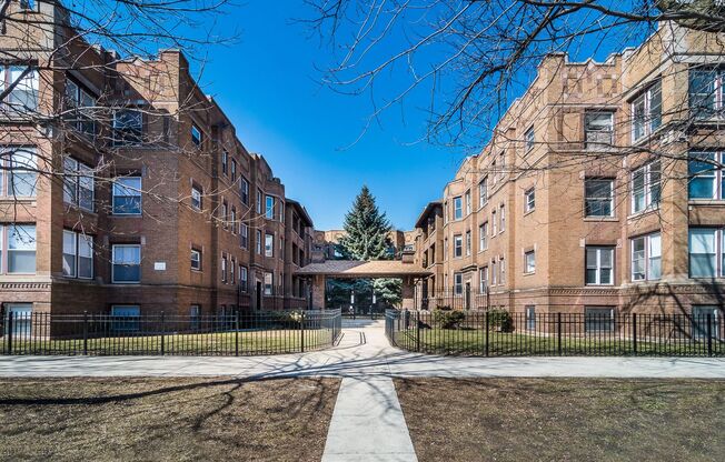 5838-5850 S Michigan Ave.