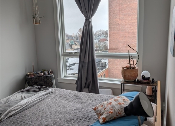 1 bed, 1 bath, 665 sqft, $2,700, Unit PH6
