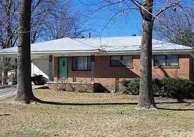 4409 N OLIVE
