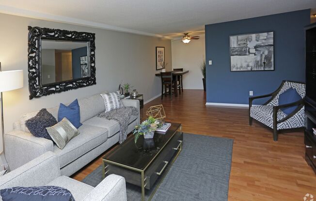 1 bed, 1 bath, 701 sqft, $1,239, Unit 2-301