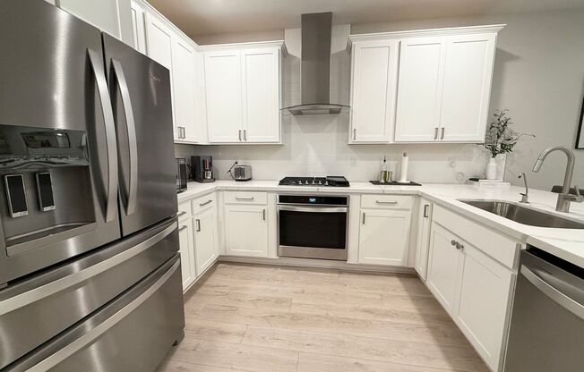 COMING SOON! 3/BD 2.5/BA Stylish Townhome with High-End Finishes Near Summerlin