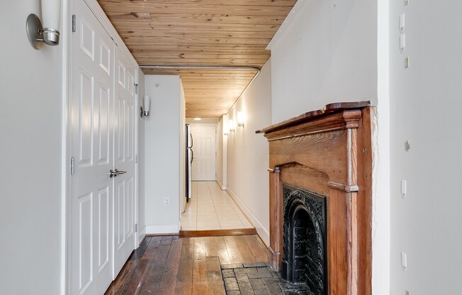 1 bed, 1 bath, 543 sqft, $1,375, Unit 208