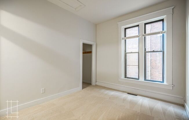 2 beds, 1 bath, $1,625, Unit 814 Neil Ave