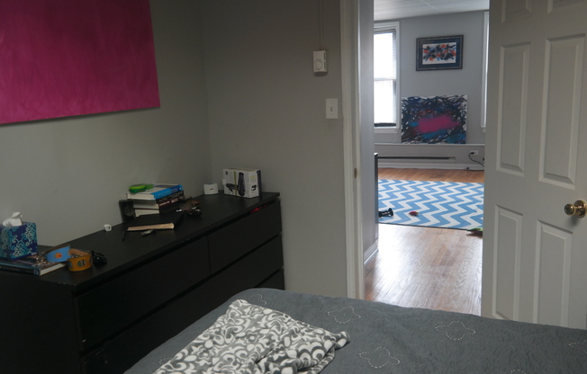 1 bed, 1 bath, 660 sqft, $990, Unit 3