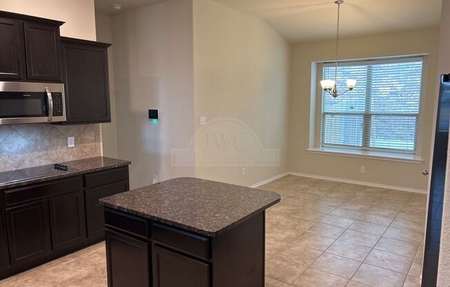 3 beds, 2.5 baths, $1,895