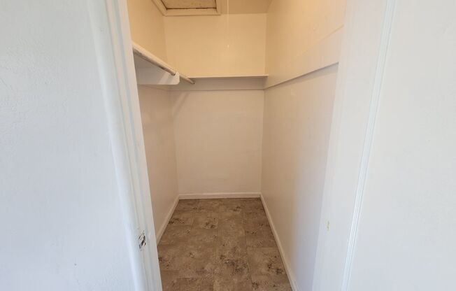 1 bed, 1 bath, $1,100, Unit #3