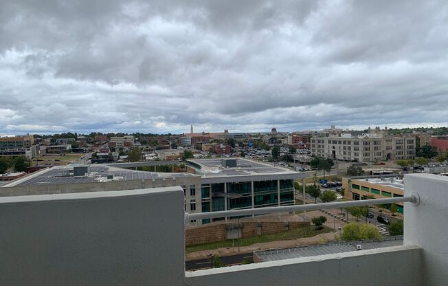 2 beds, 2 baths, 853 sqft, $1,600, Unit 615