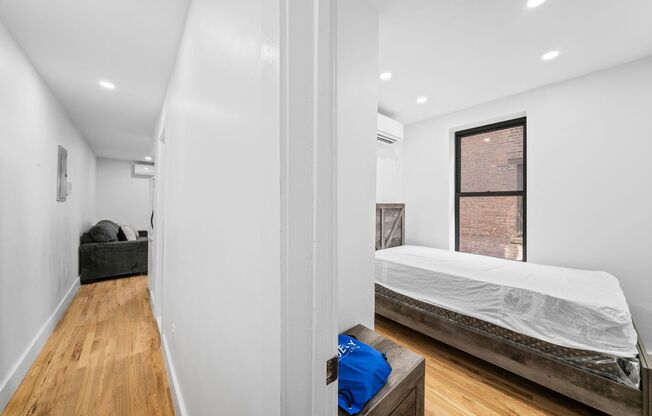 3 beds, 1 bath, 513 sqft, $4,025, Unit 16