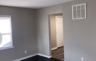 2 beds, 1 bath, $850