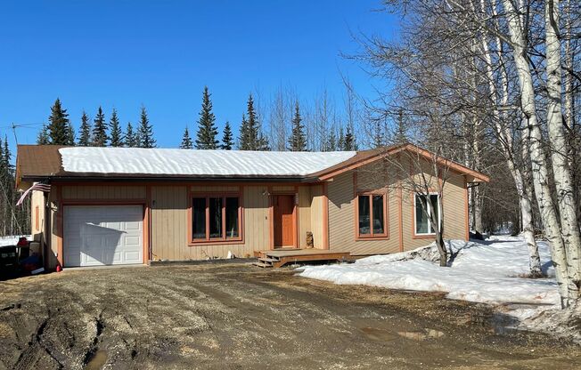 3 Bedroom Home for Rent in North Pole!