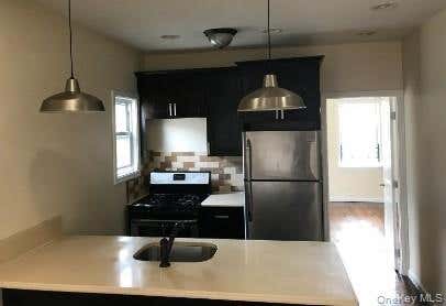 16828 106 AVE