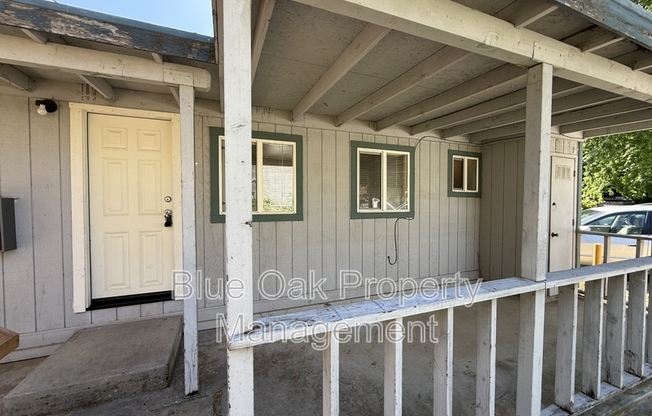 832 W 1st Street