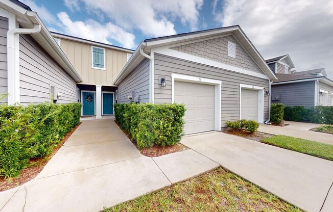 Welcome to this charming 2 bedroom, 2.5 bathroom townhome for rent in the desirable Cypress Bay community of St Augustine.