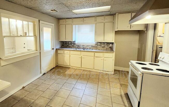1710 NW 10