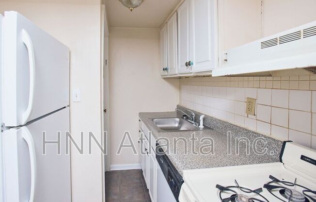 1337 BRIARWOOD DR NE