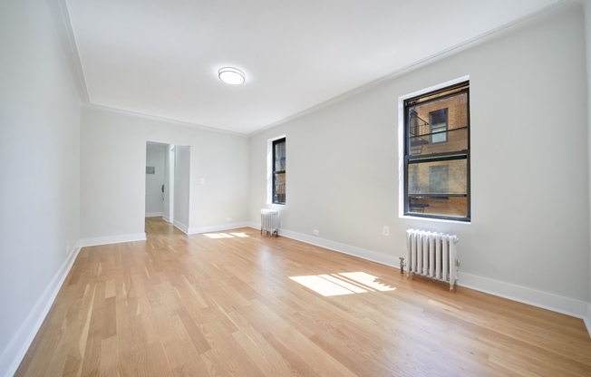 253 W 16 ST