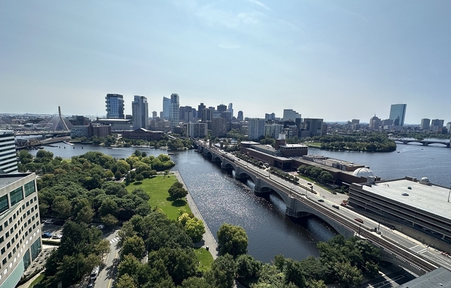 1 bed, 1 bath, 711 sqft, $3,700, Unit 2405