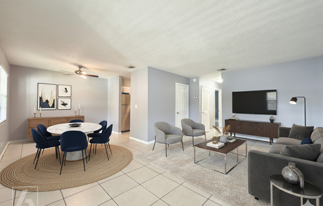 2 beds, 1 bath, 825 sqft, $1,095, Unit 916#A205