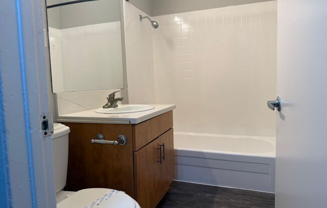 2 beds, 1.5 baths, 1,050 sqft, $3,390, Unit 1746-2
