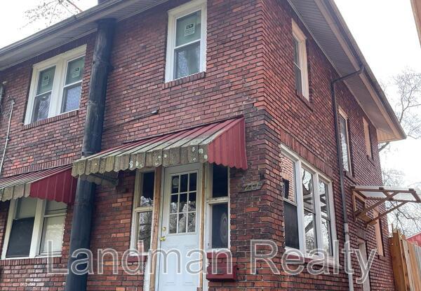 217 CONNECTICUT AVE