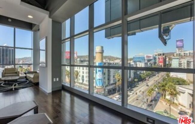 1 bed, 1 bath, 858 sqft, $4,545, Unit 1403