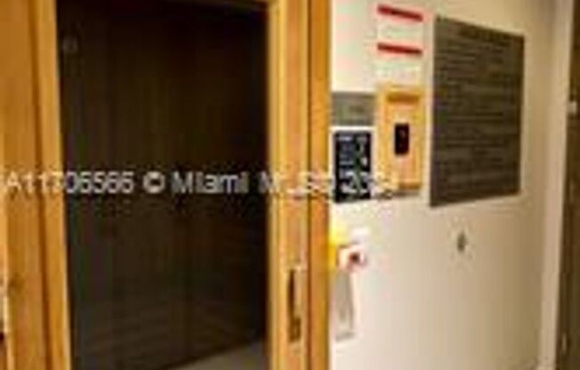 2 beds, 2 baths, 1,165 sqft, $4,500, Unit 1100 S Miami Ave # 19-10 (A11706566)