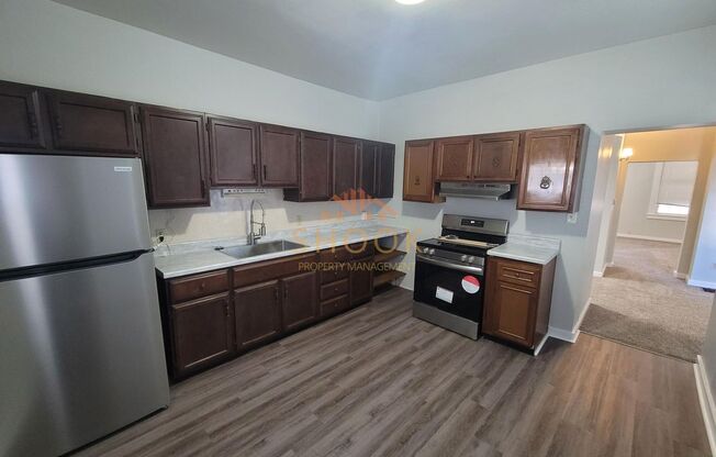 2 beds, 1.5 baths, 1,220 sqft, $1,175, Unit 914 North St