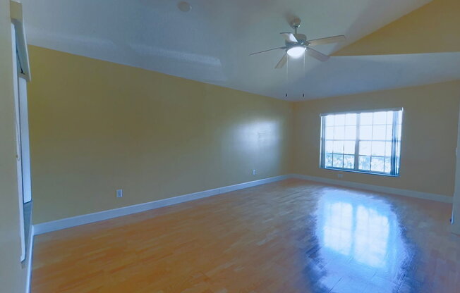 3404 KAYLA CIR