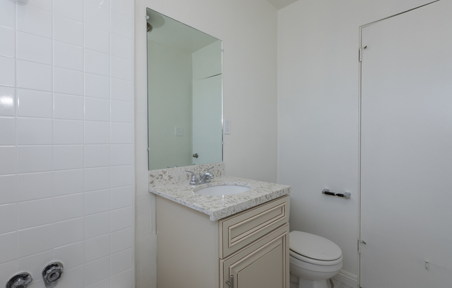 1 bed, 1 bath, 700 sqft, $1,845, Unit 39