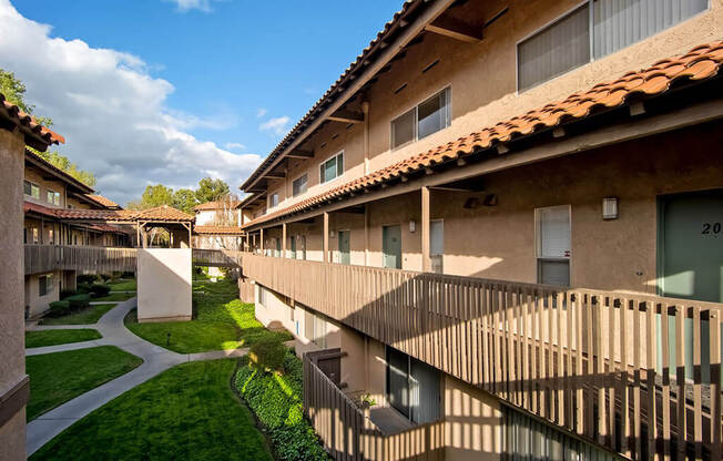 Apartment Gallery View Of Property at Wilbur Oaks Apartments, Thousand Oaks, CA