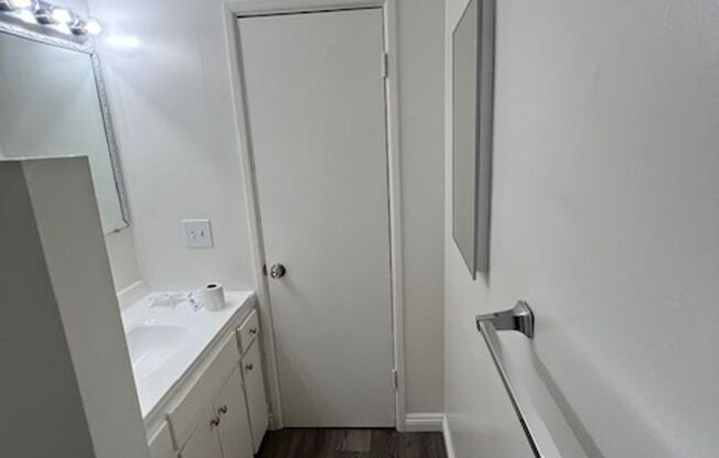 1 bed, 1 bath, 625 sqft, $1,750, Unit 15