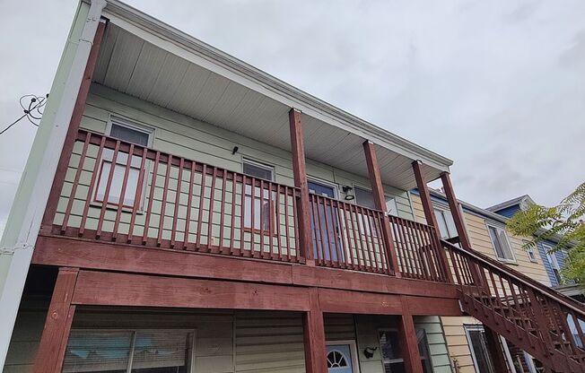 *Recently Updated 2BD/1BA Apartment available in Troy Hill*