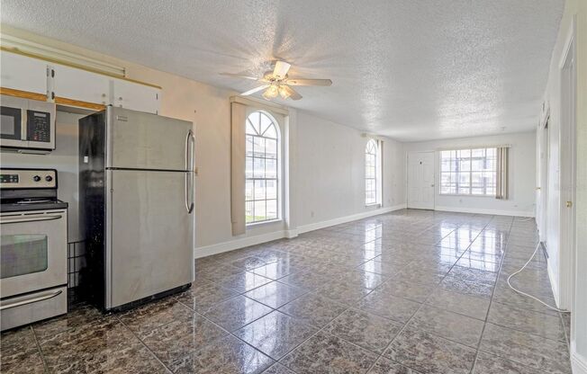 313 Dirksen Dr, #G4, Debary, FL 32713