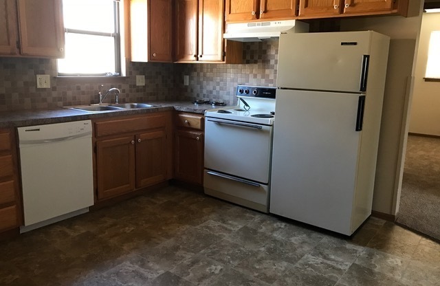 2 beds, 1 bath, 760 sqft, $885, Unit 604