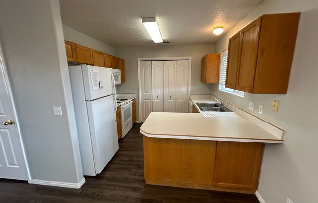 3 Bed, 2 Bath, Carport Parking