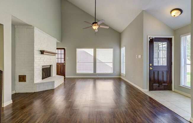 3bed/2.5 bath Home!