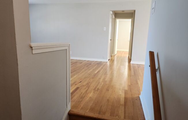 2 beds, 1 bath, 897 sqft, $2,335, Unit E-14