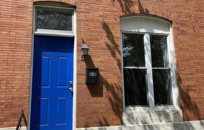 Bright and Airy 2 Bedroom Townhome in Patterson Park!