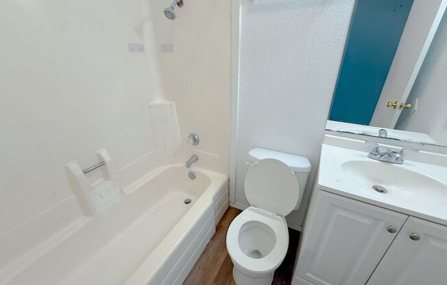 1 bed, 1 bath, 520 sqft, $650