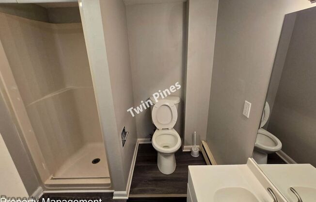 1 bed, 1 bath, 700 sqft, $1,195, Unit A2