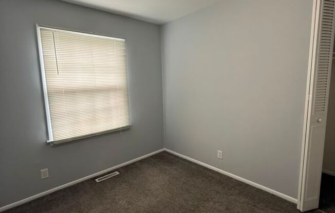 2 beds, 1 bath, 850 sqft, $1,550, Unit 105HS