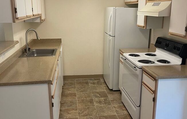 2 beds, 1 bath, 850 sqft, $1,550, Unit 302