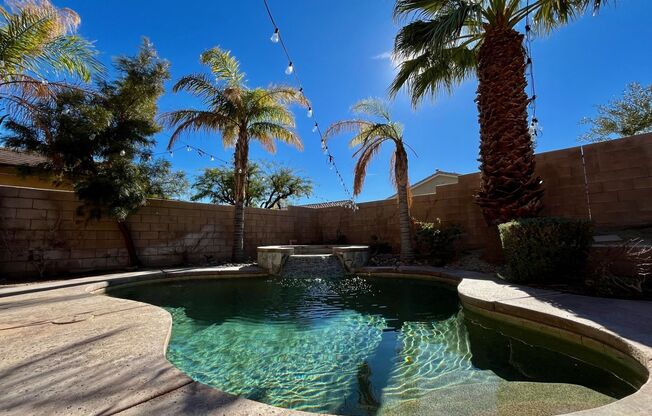AVAILABLE NOW! BEAUTIFUL3 BEDROOM 2 BATH PALM SPRINGS POOL HOME